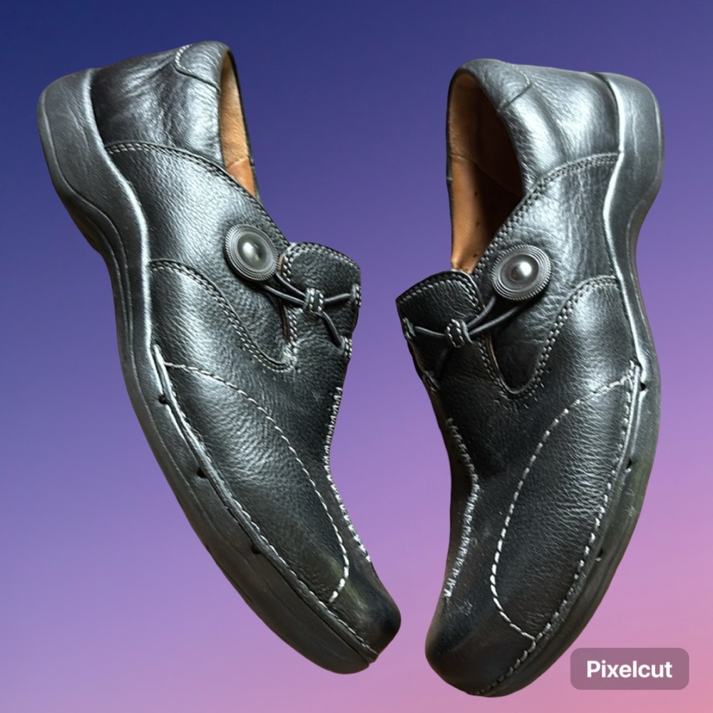 🌻 Clark’s Artisan Unstructured Leather Slip-On Loafers🌻
